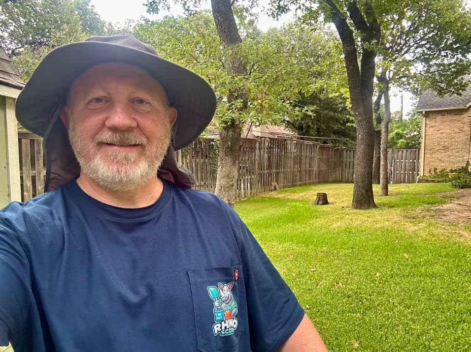 Rhino Scoop dog waste removal service in a clean Burleson, Texas backyard
