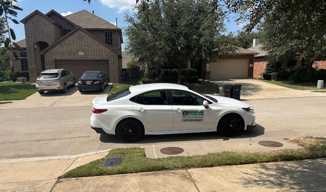 Rhino Scoop dog waste removal service in a clean Crowley, Texas backyard